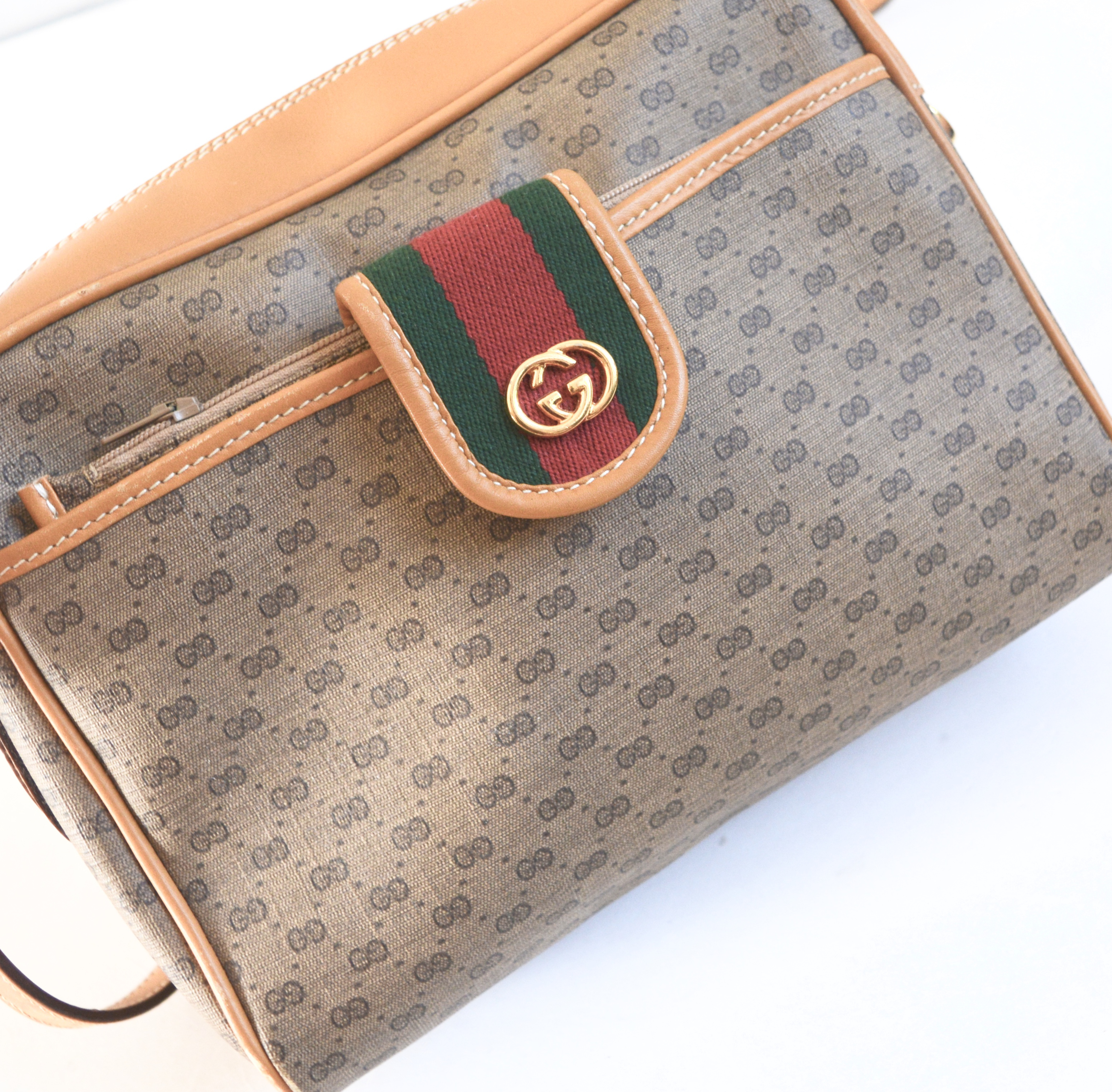 Gucci 1980s Mini GG Monogram Crossbody Bag | Nitryl