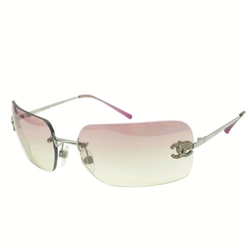 Vintage Chanel Diamante Rimless Ombre Sunglasses in Baby Pink Chanel Diamante Rimless Ombre Sunglasses in Baby Pink | NITRYL