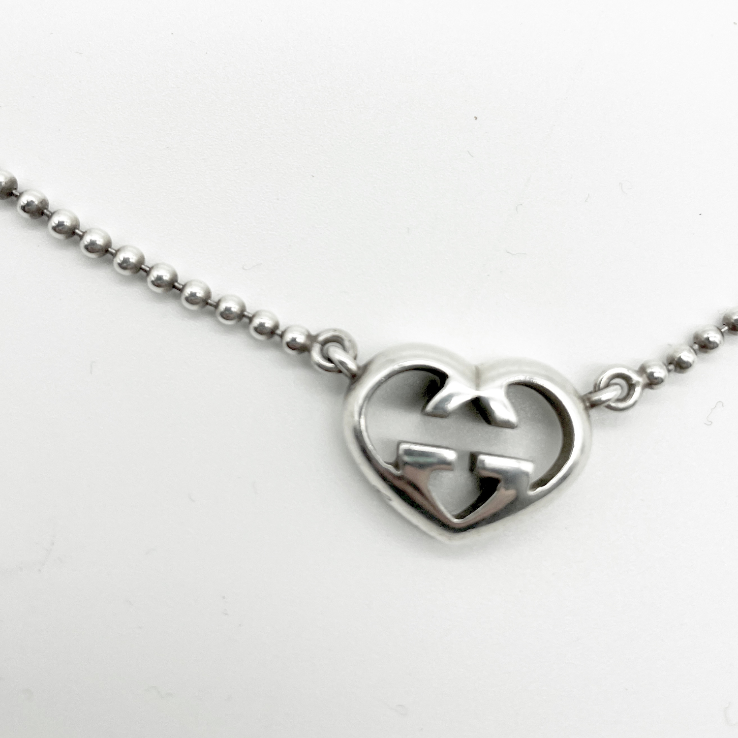 Gucci Logo Heart Pendant Necklace in Silver – Nitryl