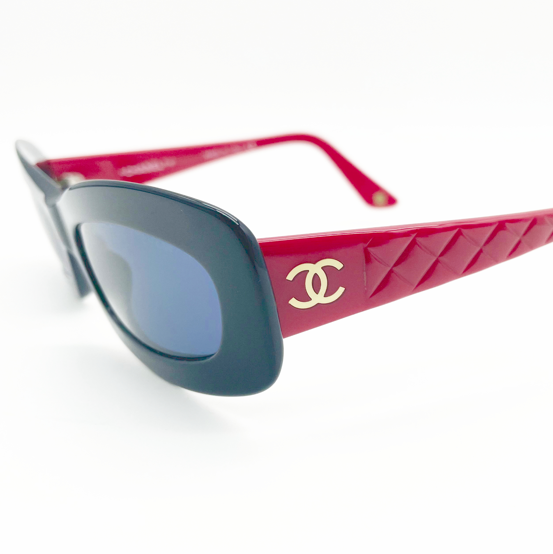 chanel red sunglasses