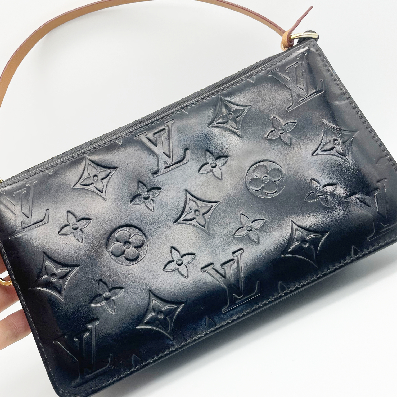 Naughtipidgins Nest - Louis Vuitton Mini Pochette in Black with