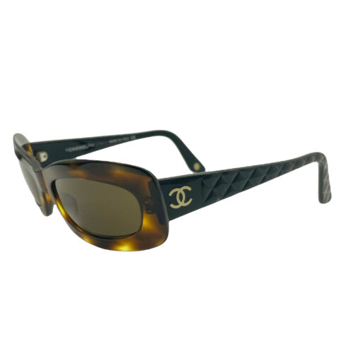 Vintage Chanel Chunky Sunglasses in Tortoiseshell Brown and Gold | NITRYL