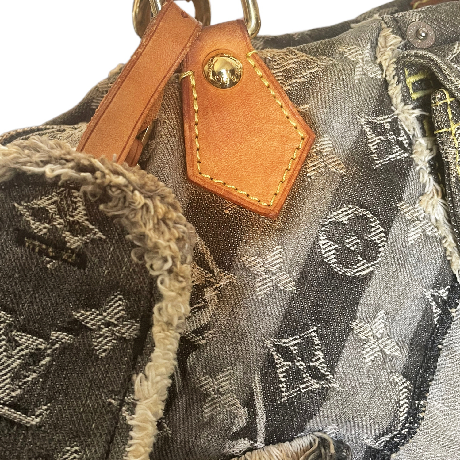 Louis Vuitton Monogram Denim Patchwork Speedy 30 (SHG-HhLIYd) – LuxeDH