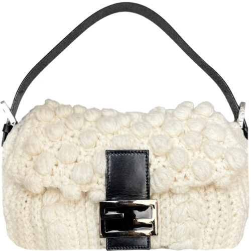 Vintage Fendi Knitted Wool Shoulder Baguette Bag in White / Cream | NITRYL